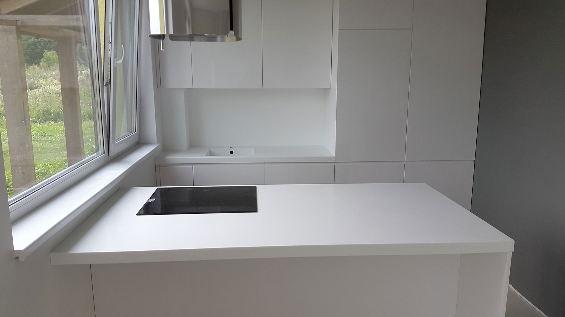 Dirbtinio akmens stalviršiai